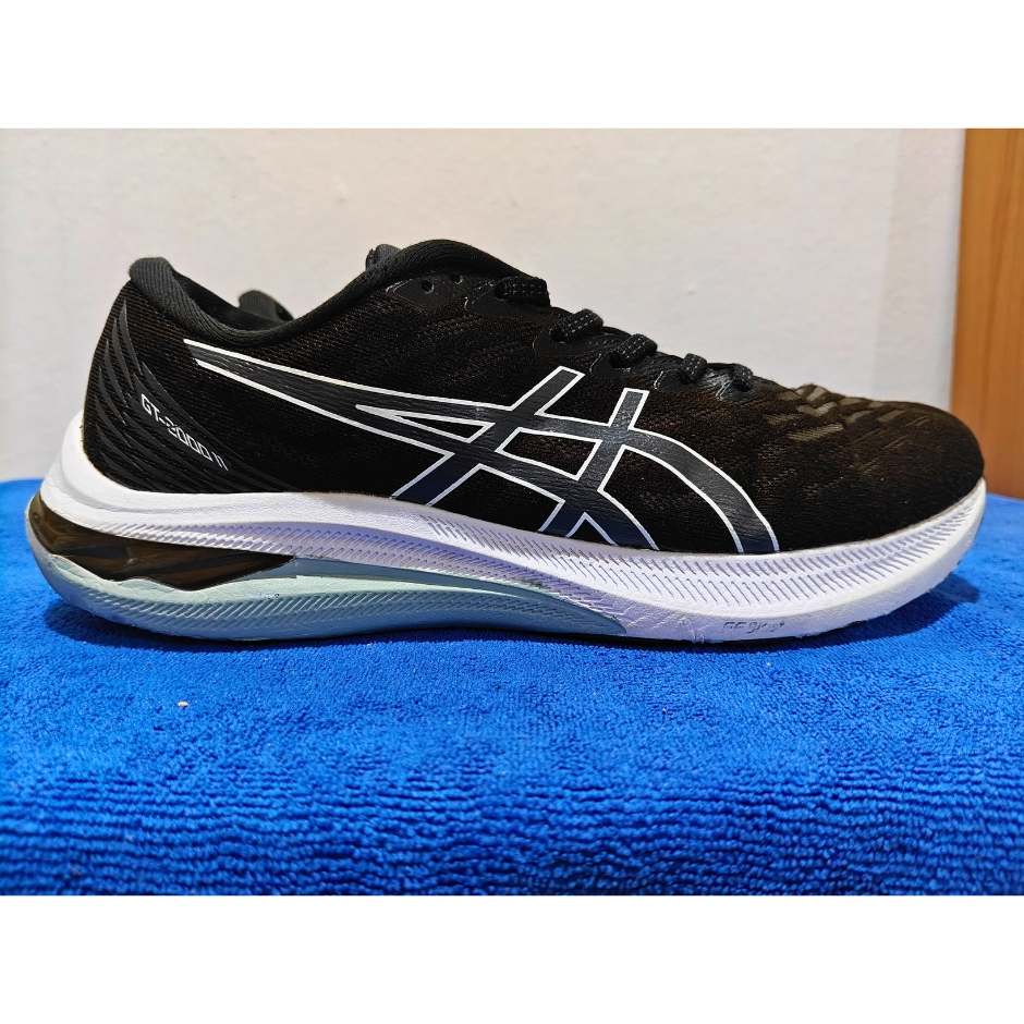 รองเท้ามือสอง ASICS GT-2000 11 ไซซ์ US 9 / EU 42.5 / CM 27.0