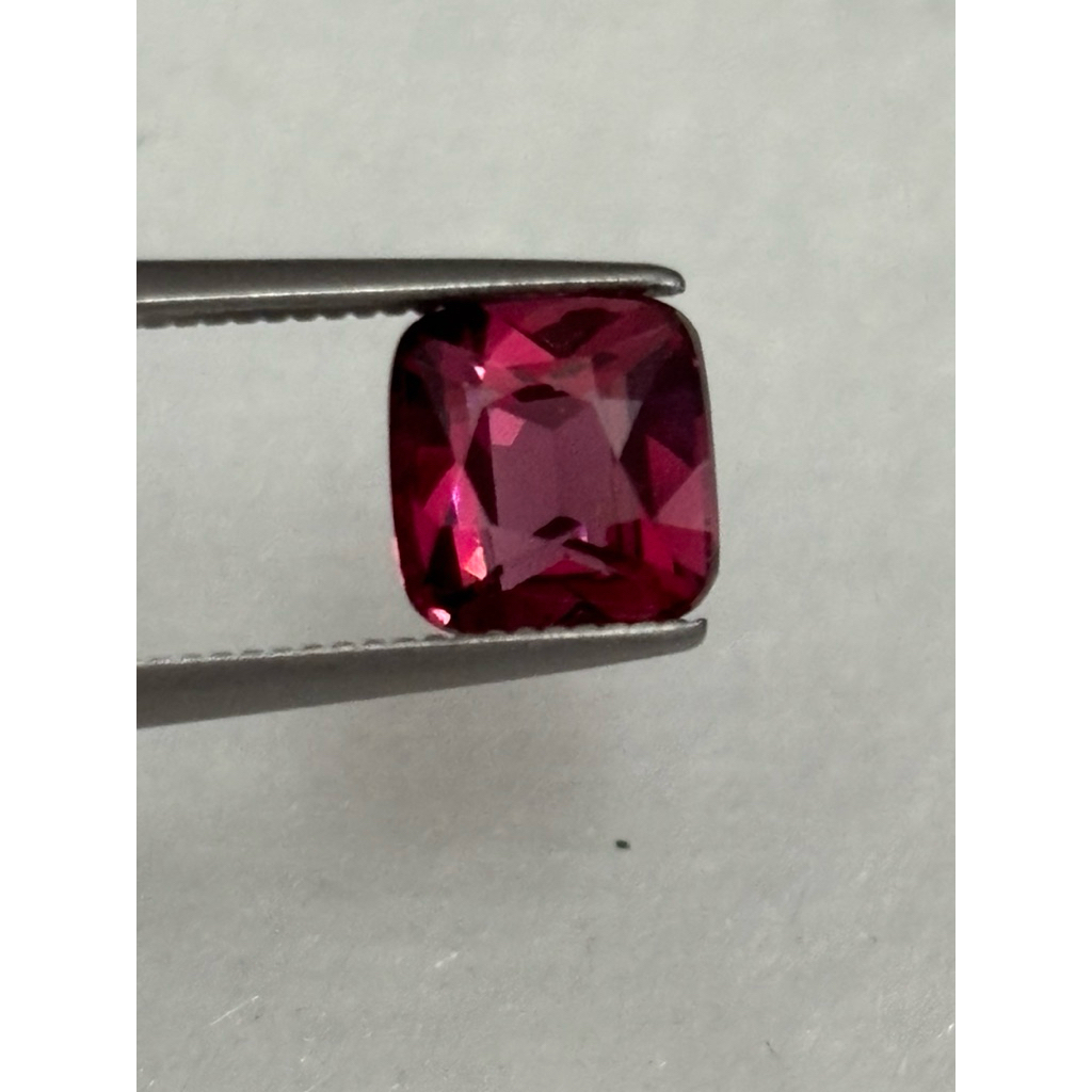 Rhodolite_Garnet_From_Tanzania