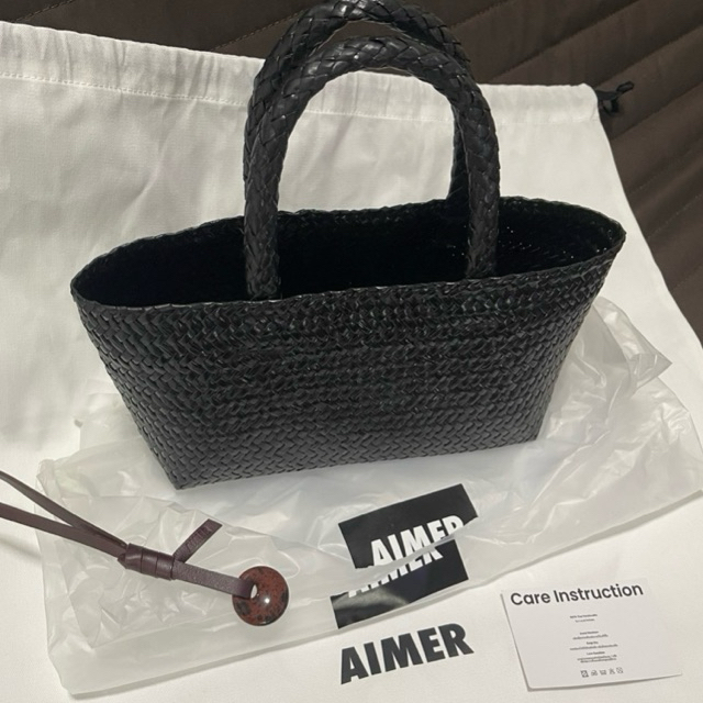 ส่งต่อกระเป๋า Aimer Le petit basket bag สภาพดีมาก กระเป๋าสานใบเล็ก