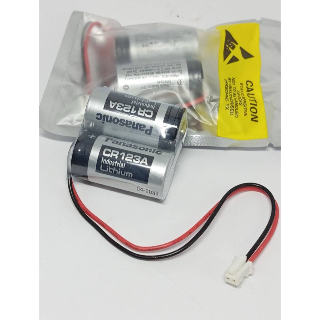 CR123A Industrial Lithium ปลั๊กคู่แจ็คขาว CR123A Industrial Lithium