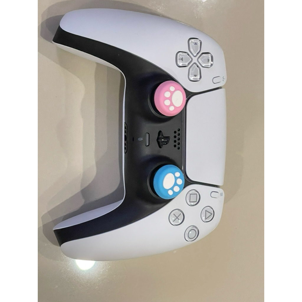 PlayStation : จอย PS5 DualSense Wireless Controller  มือสอง สีขาว