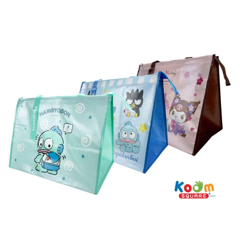 Koom Square กระเป๋าฟาง รุ่นใหม่ ทรงสวยทันสมัย ลาย Sanrio ขนาด 43.5x28.5x34ซม.