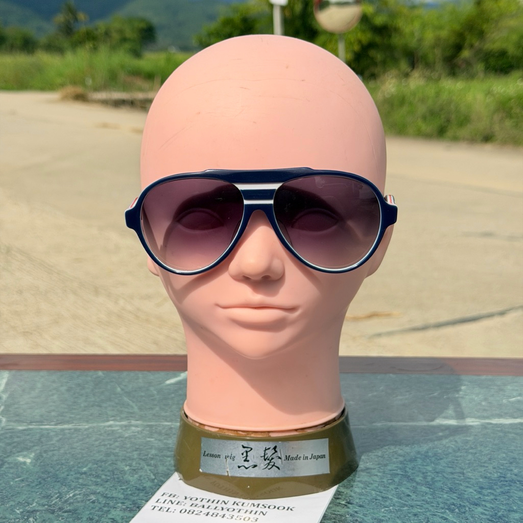 แว่นกันแดด SUN AIGEN มือสองจากญี่ปุ่น สภาพ สวย เลนส์มีรอยเล็กน้อยไม่กวนตา