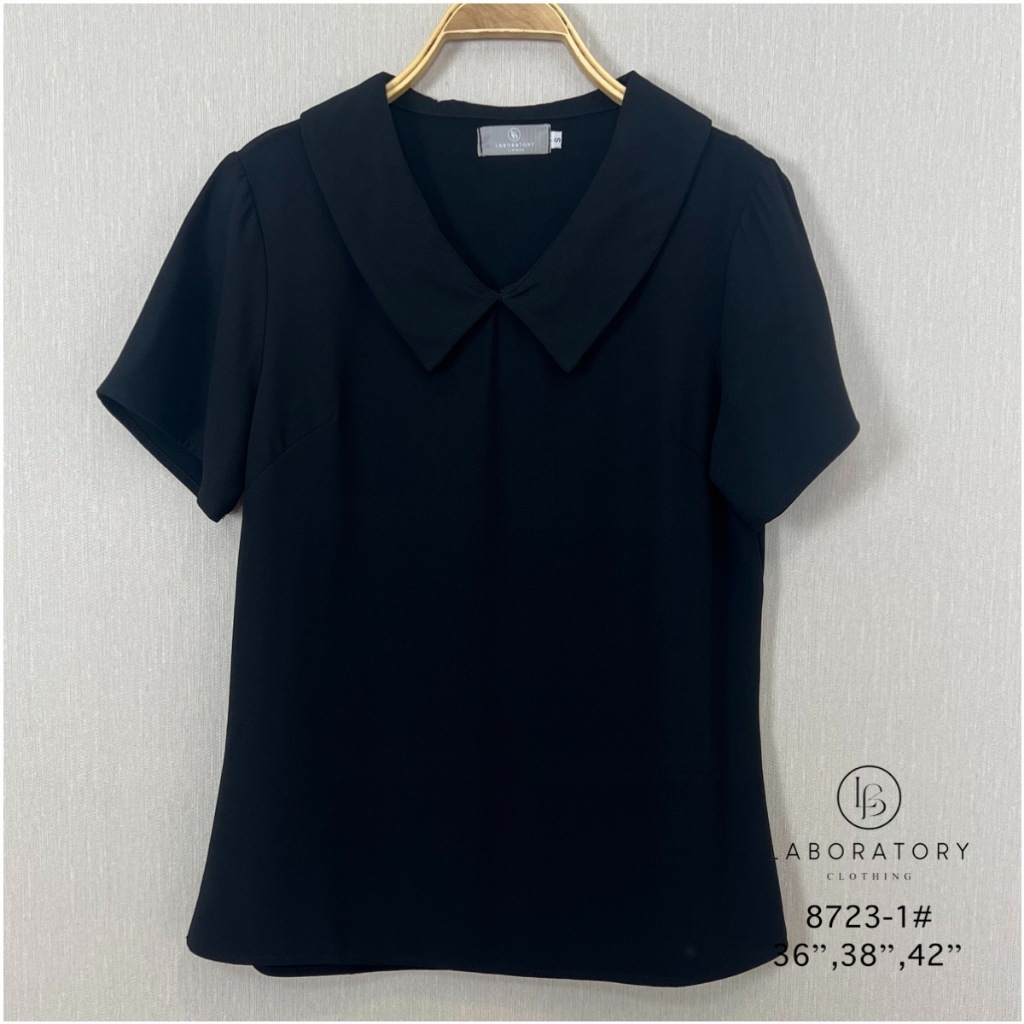 Laboratory 8723# เสื้อคอวีมีปก แต่งเส้นด้านหน้า แขนสั้นมีไซส์ 36,38,42