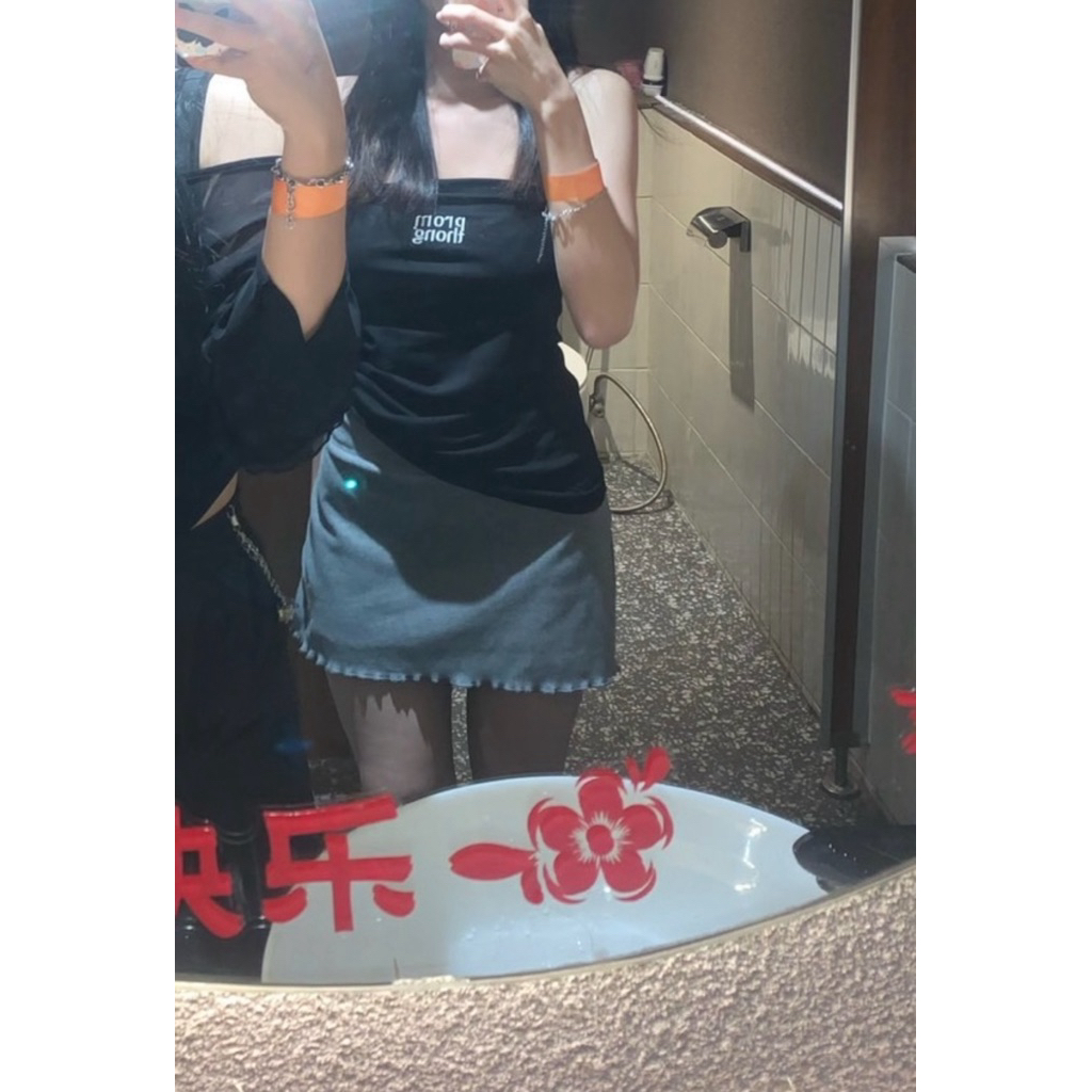 ส่งต่อ กระโปรงสีเทา Sandy Skirt ปักลายpimma