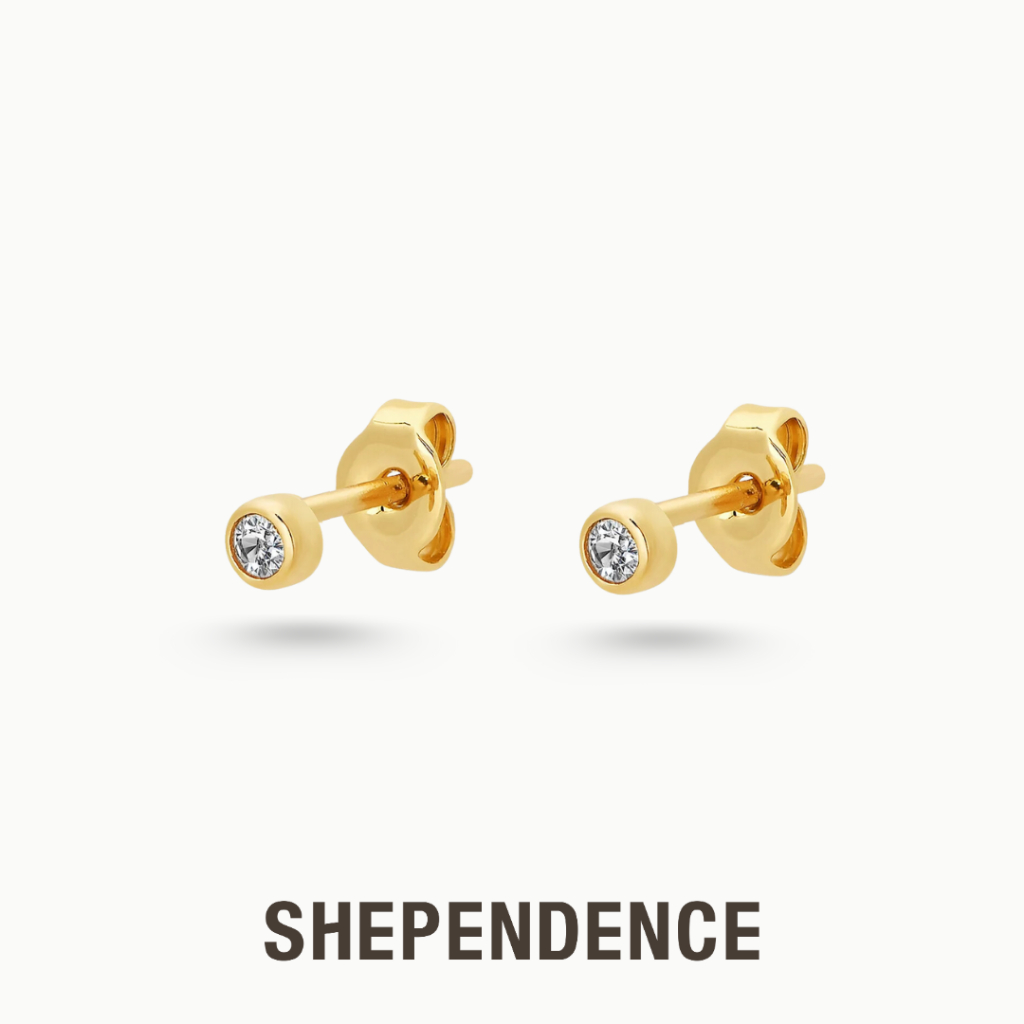 SHEPENDENCE ต่างหูก้าน LUXE Solene Bezel ประดับคริสตัลบีเซล