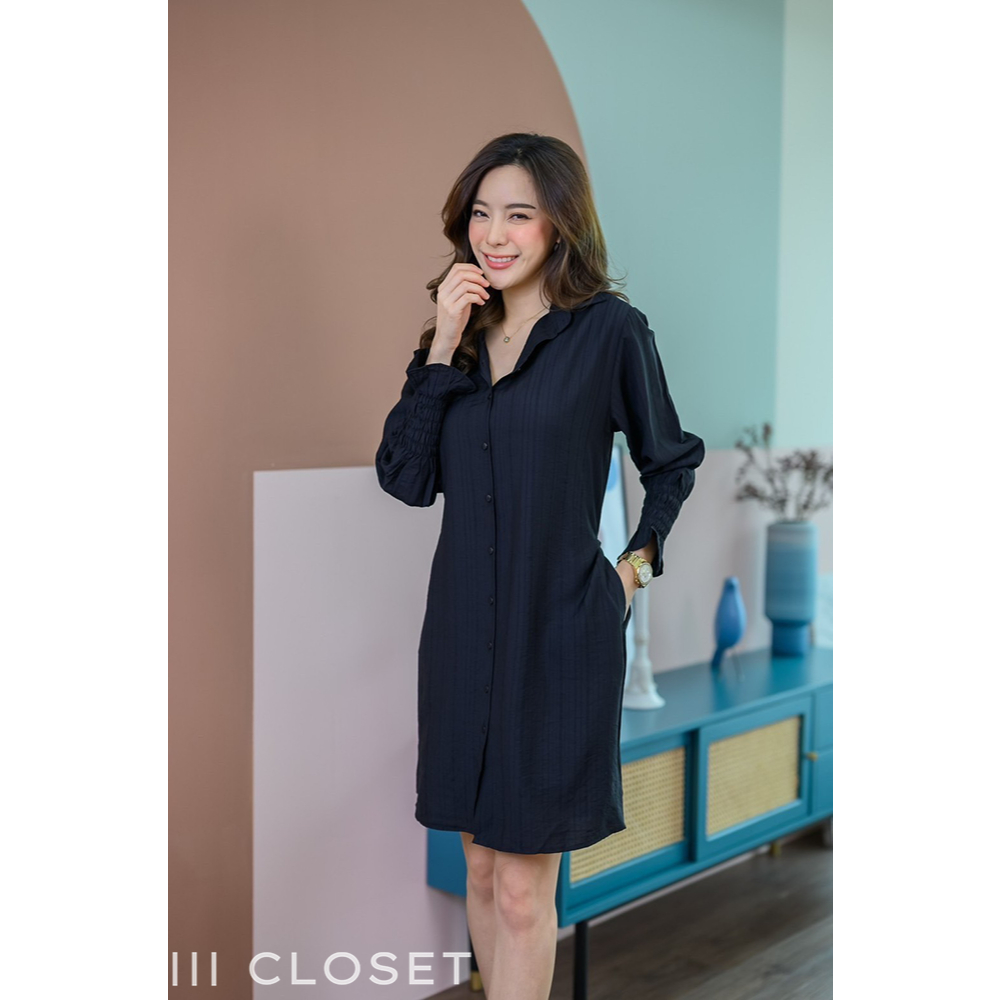 ชุดเดรส lll Freesize lll AUNG006 คอปก แขนยาว แขนระบาย สีดำ  กระดุมหน้า มีสายผูกเข้ารูป เนื้อผ้าสลาฟลินิน - รูปที่ 2