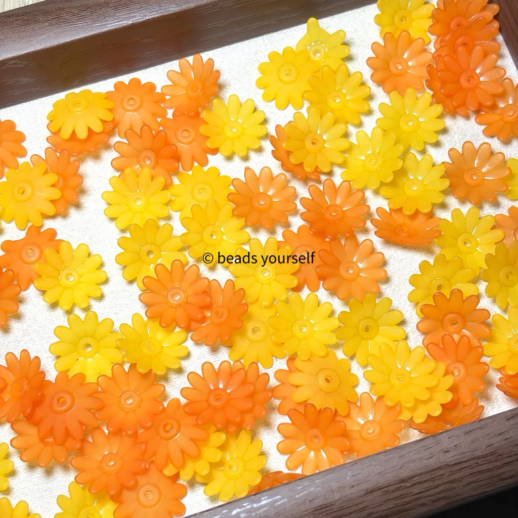 ลูกปัด ลูกปัดดอกไม้ ดอกทานตะวัน (20ชิ้น) ! สีอ่อนกว่าเดิมเล็กน้อย !