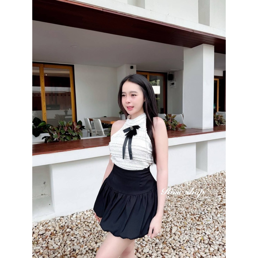 Phapassz - Setเสื้อคอปีนลูกไม้ผ้ายืดมาพร้อมเข็มกลัด กางเกงทรงบอลลูน สีสุภาพ #ontop