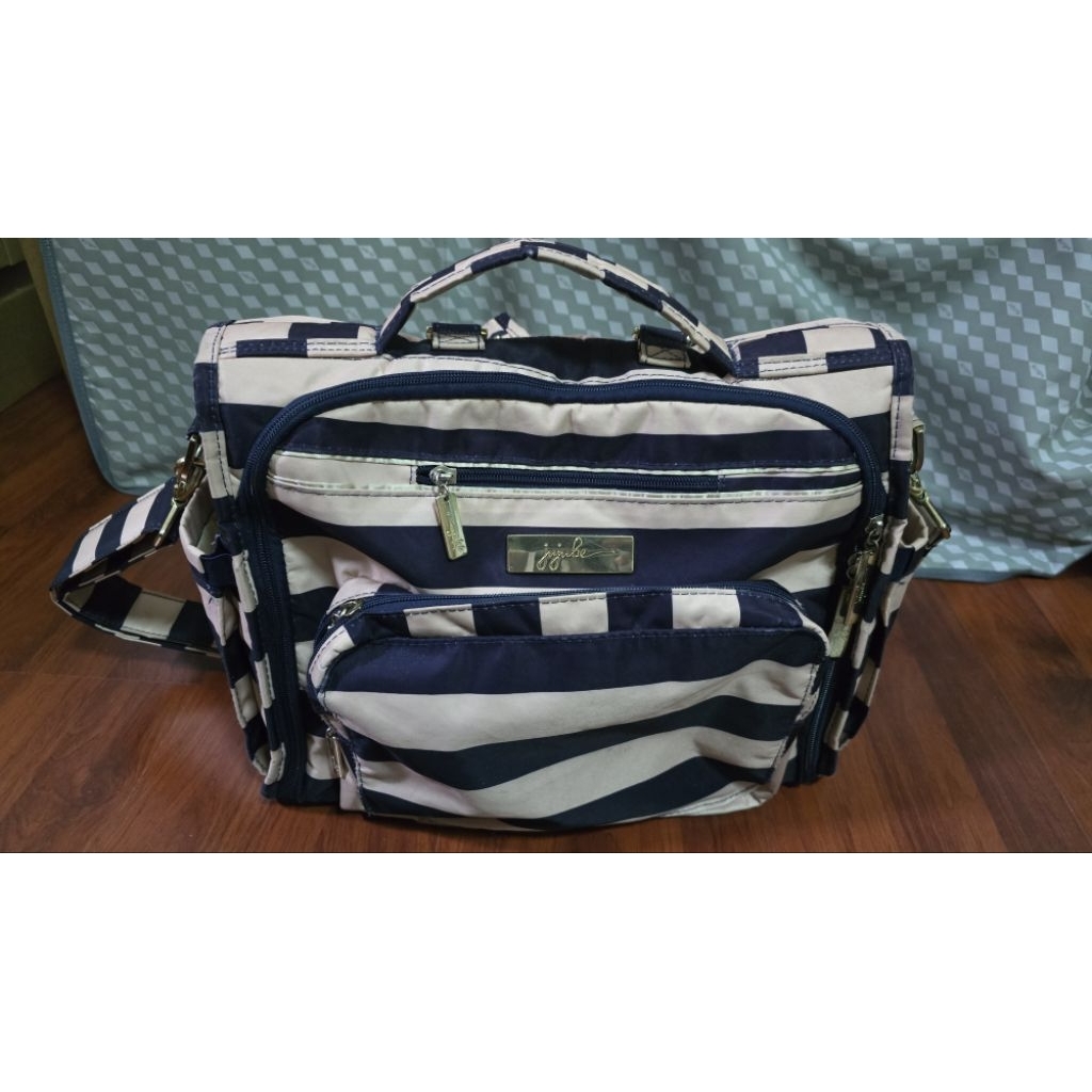 กระเป๋า jujube รุ่น BFF ของแท้ สภาพสวย ใส่ของแม่และเด็กดีมาก