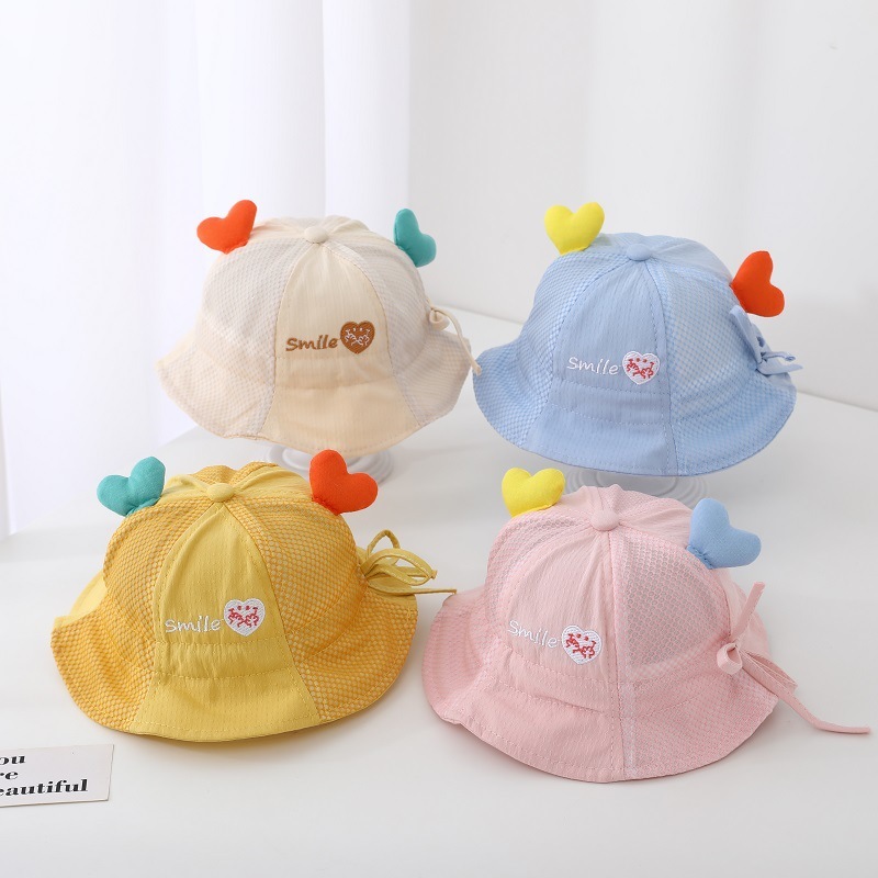 หมวกกันแดดเด็ก ปีกกว้าง ป้องกันแดด หมวกเด็กน่ารัก หูหัวใจ   4 สี ใส่สบาย ระบายอากาศได้