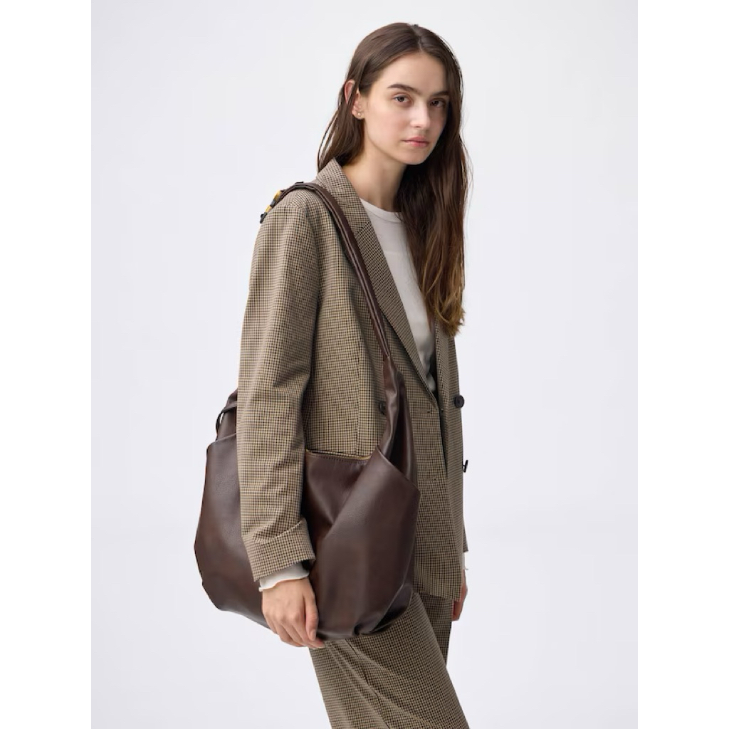 ‼️ร้านนี้ถูกที่สุด‼️GU BAG ใบนี้ใหญ่สะใจ จุของได้เยอะ มีช่องใส่ขวดน้ำ ใบนี้ทนมาก