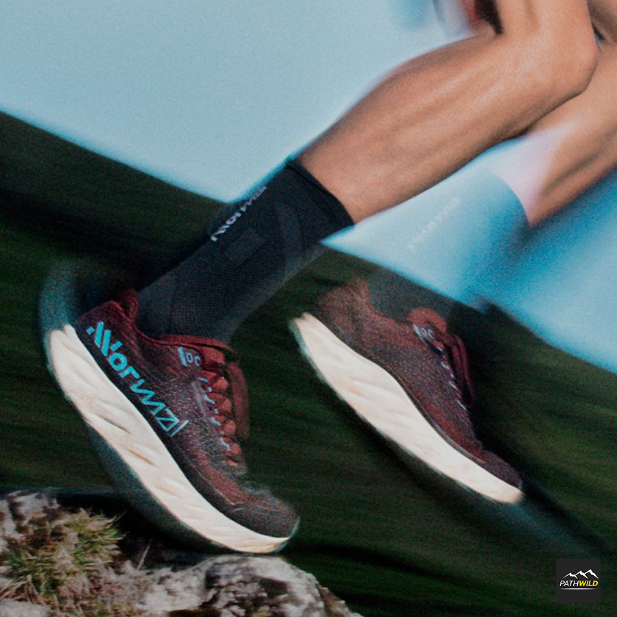 รองเท้าวิ่งเทรล NNORMAL รุ่น Kjerag 02 ออกแบบมาเพื่อการวิ่งเทรลที่รวดเร็ว มอบการตอบสนองที่ฉับไว ความ