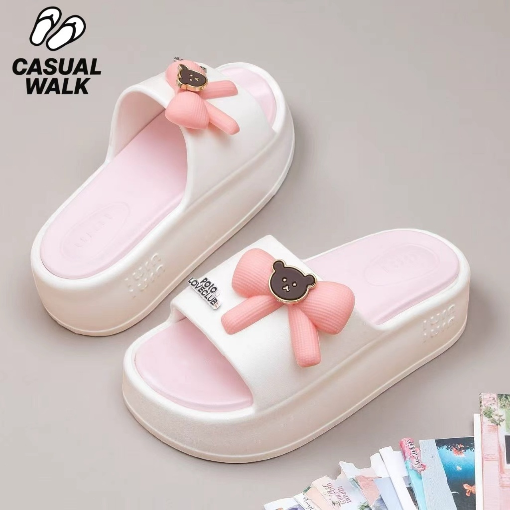 Casual WALKรองเท้าแตะลำลองพื้นหนา ลายน้องหมีติดโบว์ นุ่มสบาย ใส่เดินไม่ปวดเท้า รุ่นกันลื่น EVA สำหรับผู้หญิง