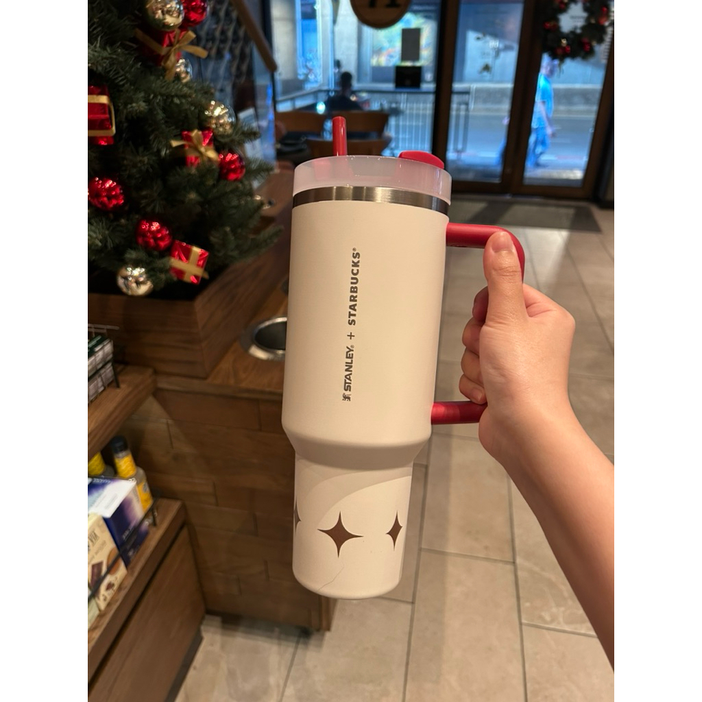 ❌SOLD❌ แก้ว Starbuck x Stanley 40oz.