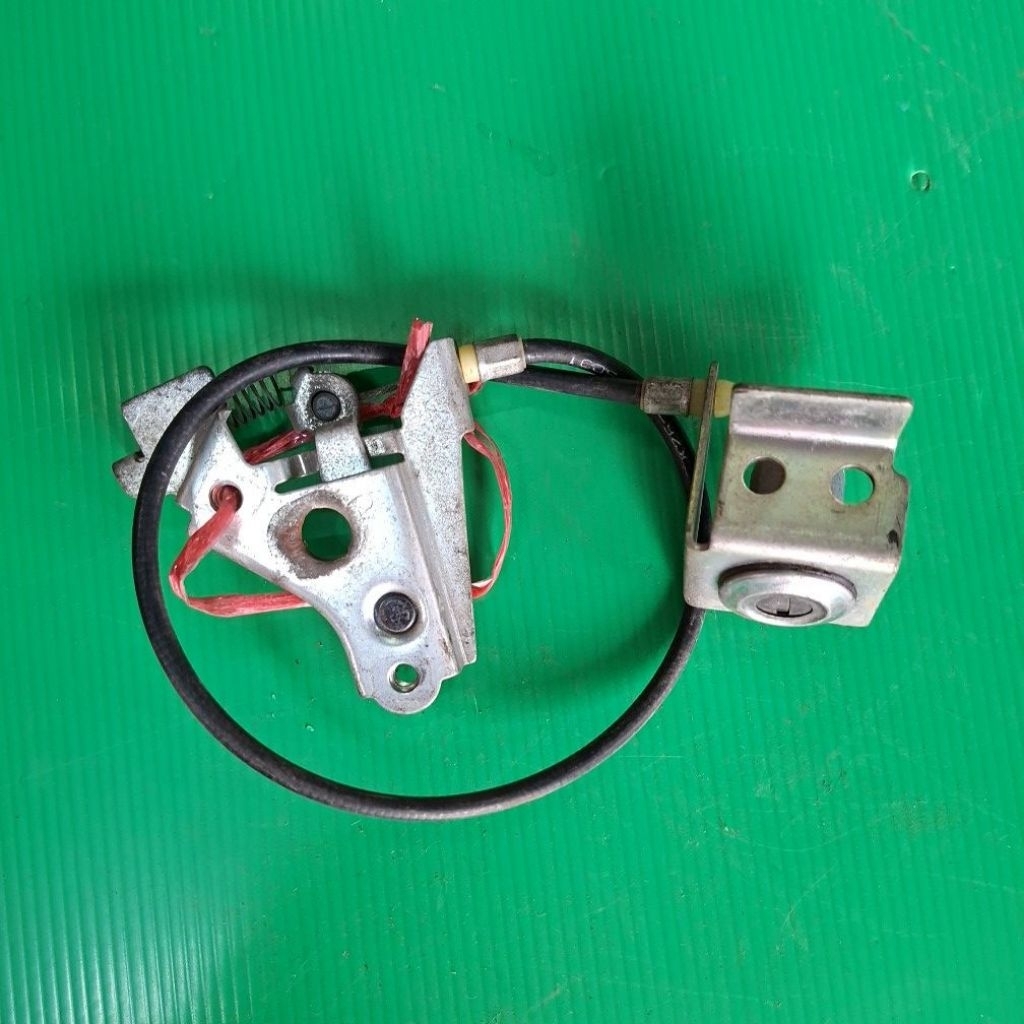 สายล็อดเบาะMSXตัวเก่าสายล็อดเบาะMSXตัวเก่า