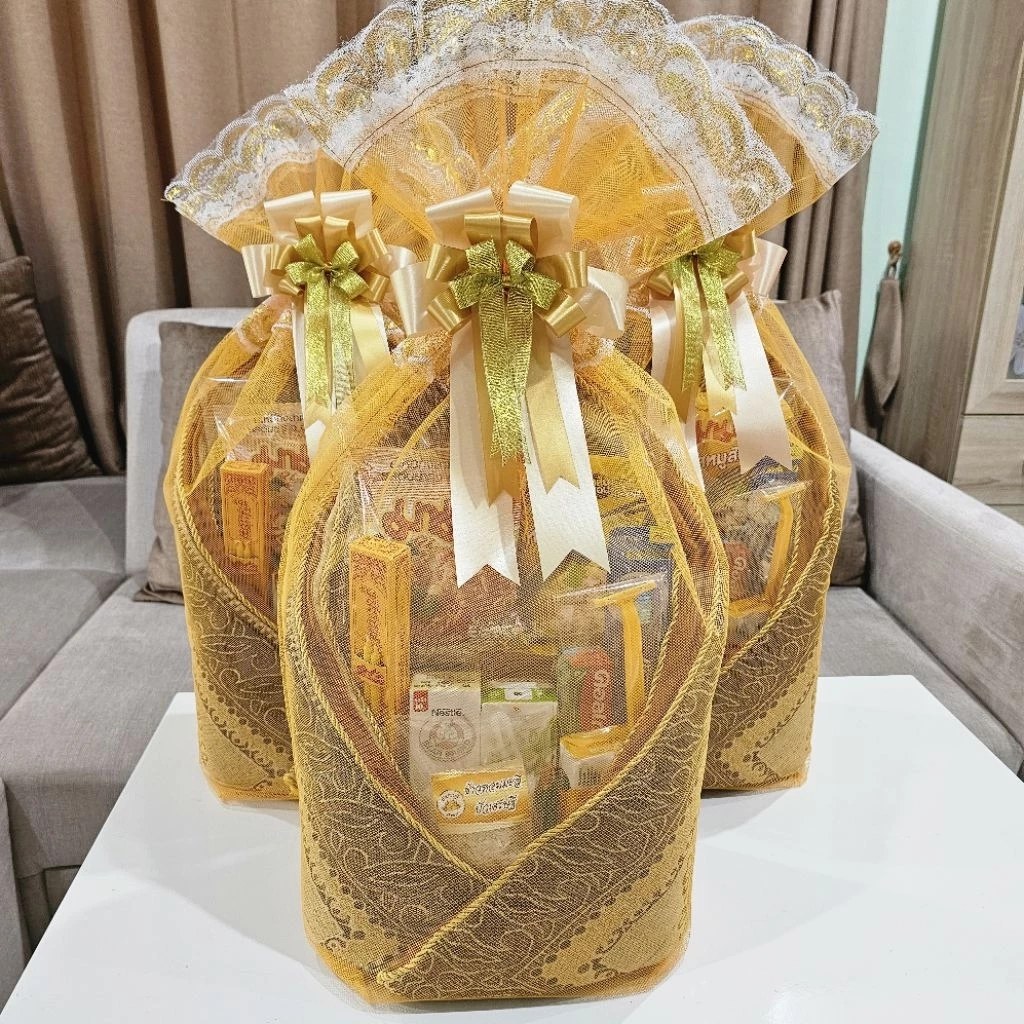 S30 ชุดสังฆทานอาสนะพร้อมเครื่องใช้ส่วนตัวพระสงฆ์ อาหาร เครื่องดื่ม 14 รายการ