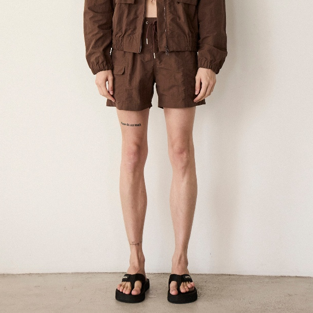 Hunter Studios - กางเกงขาสั้นเข้ารูป ผ้าRib ดิเทลซิปด้านหน้า รุ่นCycle Shorts
