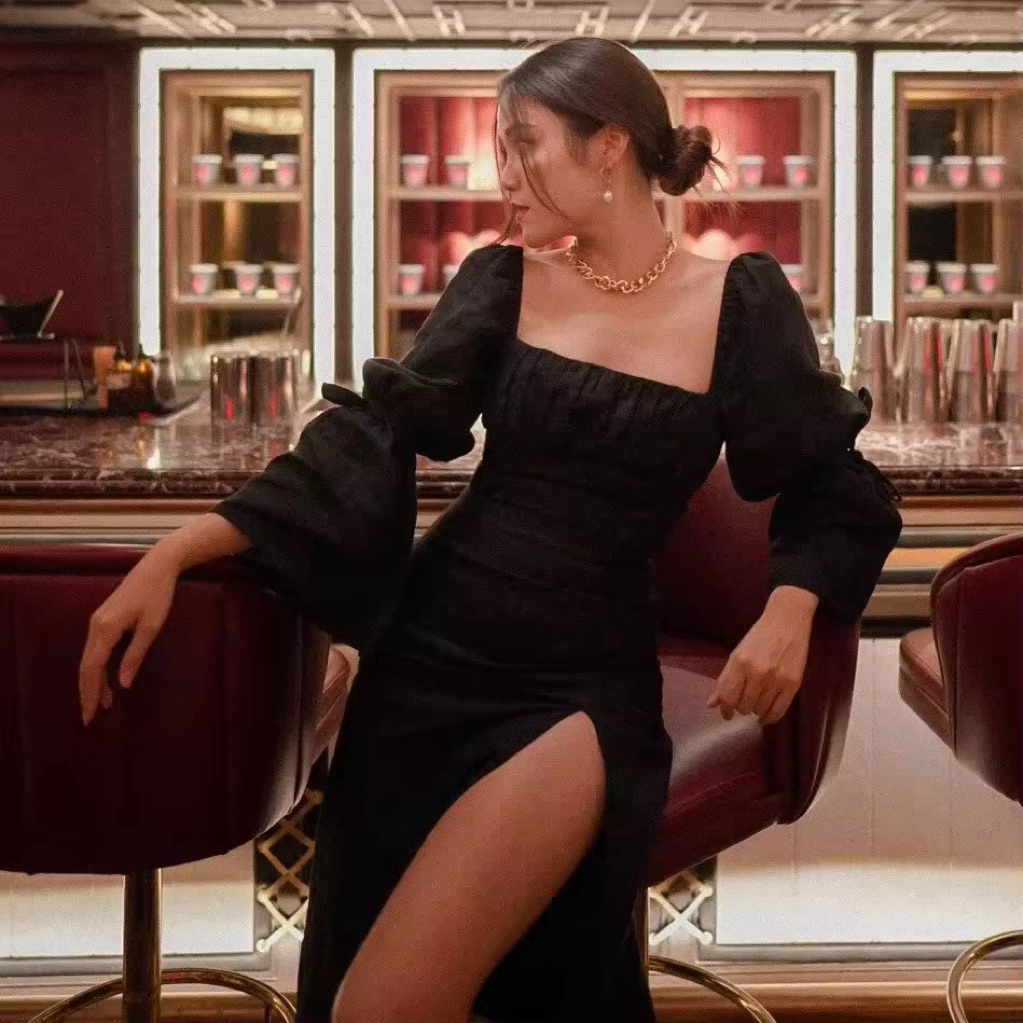 Ravii ~ Dream of Me (Slit Skirt)