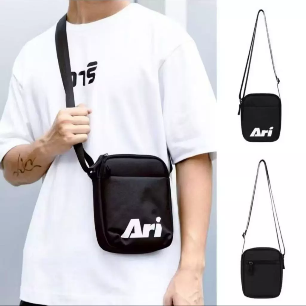 ARI BAG - BLACK (AHW1585-01) กระเป๋าสะพายข้าง อาริ ESSENTIAL POCKET สีดำ