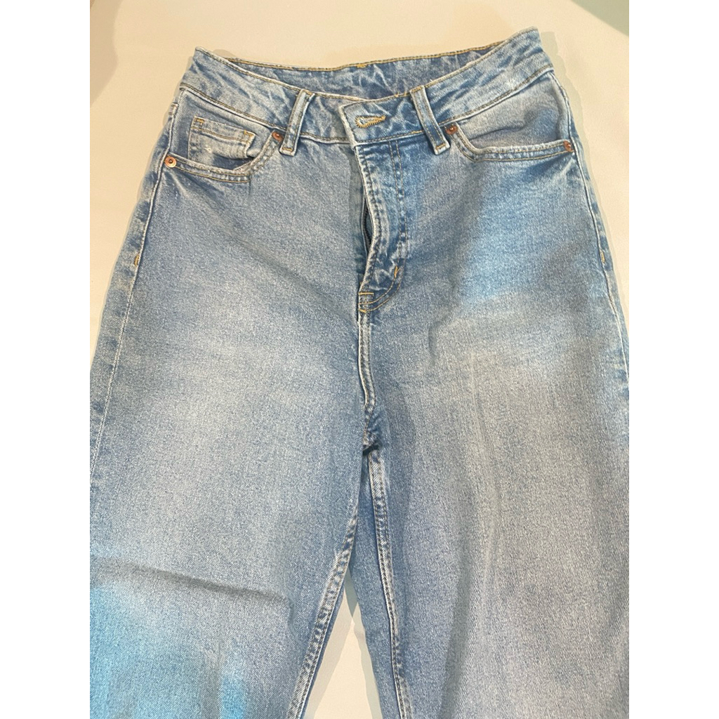 #มือ2H&MจากShopกางเกงยีนส์ทรงมัมเอวสูงยืดได้นิดหน่อยสภาพเหมือนใหม่ใส่2ครั้ง