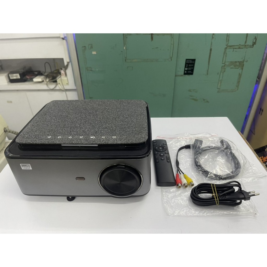 โปรเจคเตอร์ Rigal RD828 Full HD เสียงในตัว สภาพสวย ใช้งานได้ดี ราคาถูกใจ