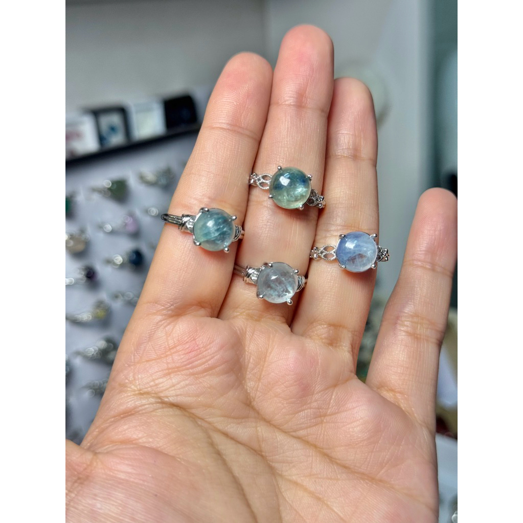 แหวนไคยาไนต์อินควอต (Kyanite in Quartz)