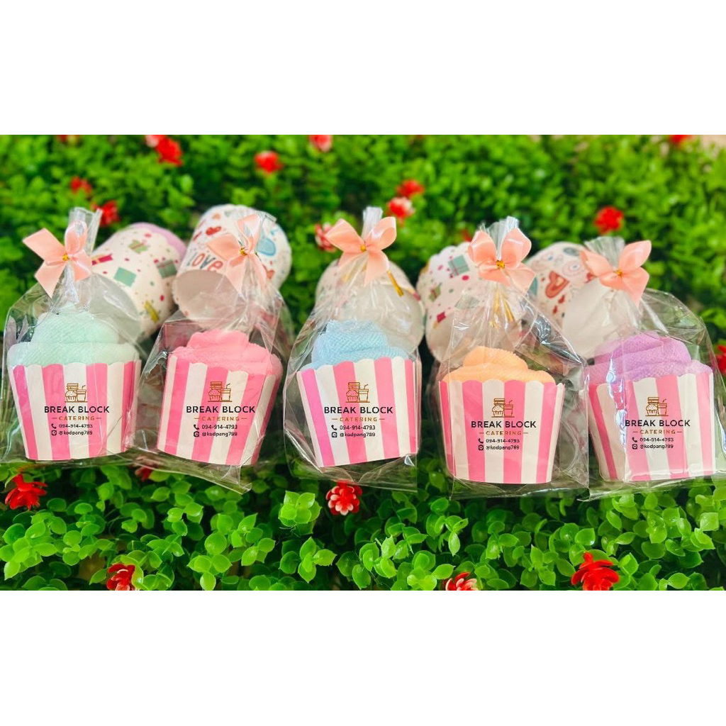 พร้อมส่งทันที!! ของชำร่วย(100ชิ้น) ผ้าขนหนูคัพเค้กติดโบว์+แถมน้ำหอม 1 ขวด