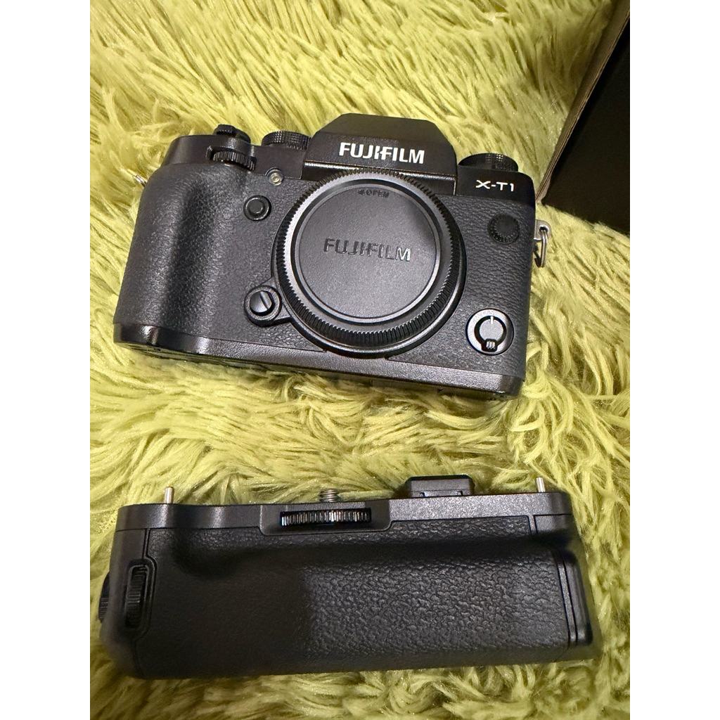 กล้อง fuji xt1 พร้อมกริป มือสอง