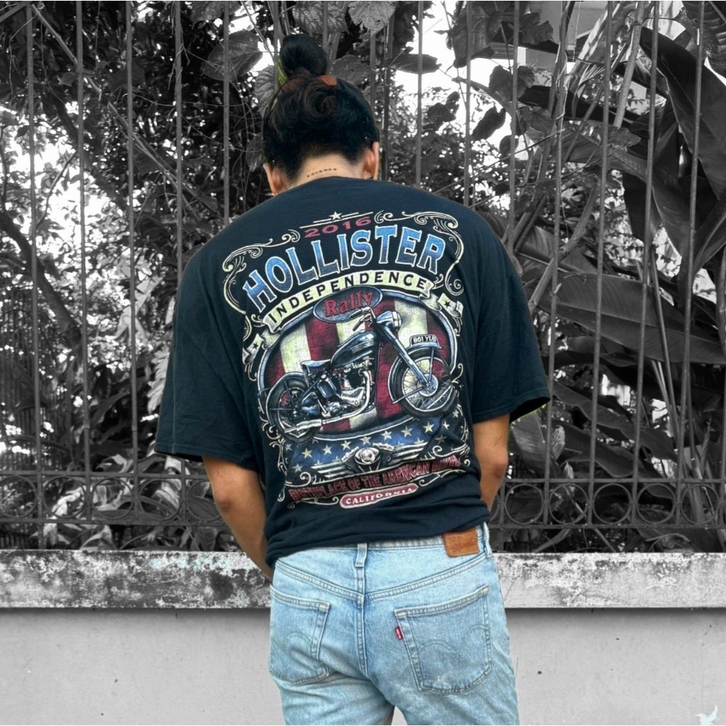 เสื้อยืด "Vintage Hollister Independence Rally Shirt"  size - L