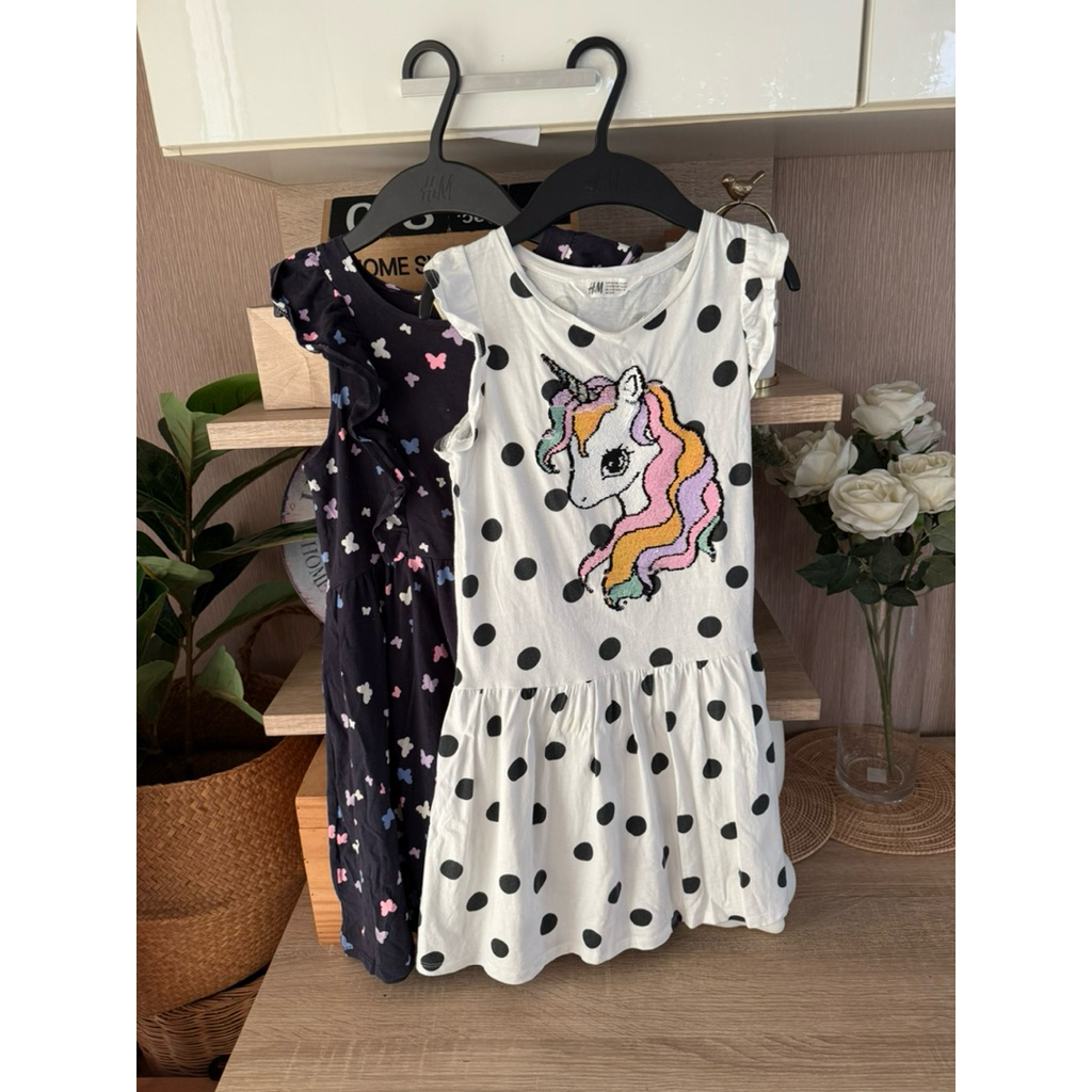 ชุดกระโปรงเด็กผู้หญิง H.M 6-7 Y ราคา 2 ชุด
