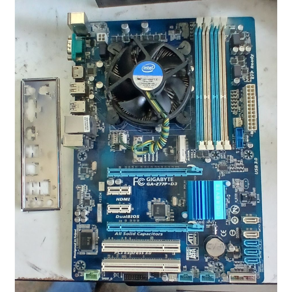 เมนบอร์ด gigabyte GA-Z77P-D3 พร้อม cpu i7 3770K  สภาพสวย ใช้งานปกติ