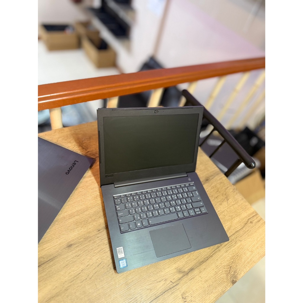 Lenovo V330-14IKB I5-8TH GEN/4GB DDR4/128GB SSD/14"/WIN11