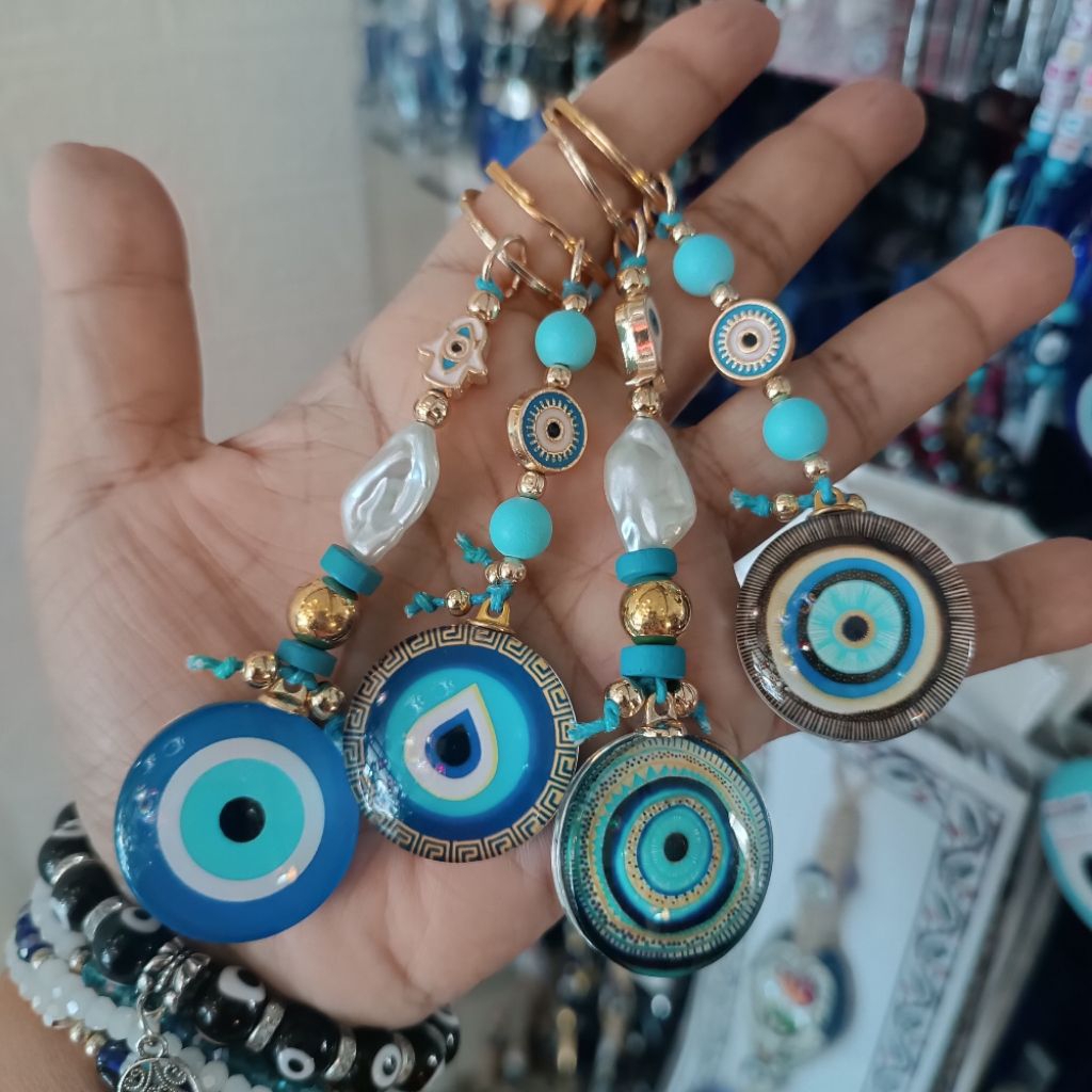 พวงกุญแจ Evil Eye แต่งชาร์มโลหะ