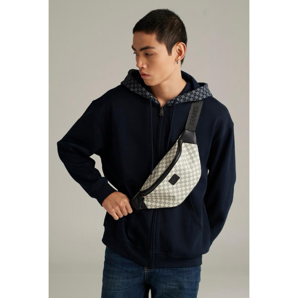 Mc Jeans กระเป๋าสะพายอเนกประสงค์ ลาย Monogram M02Z066 งานเกรดB แท้