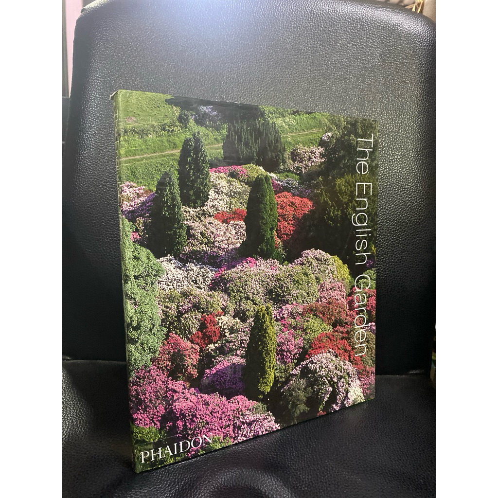 (หนังสือภาษาอังกฤษพร้อมส่ง) The English Garden(A1)