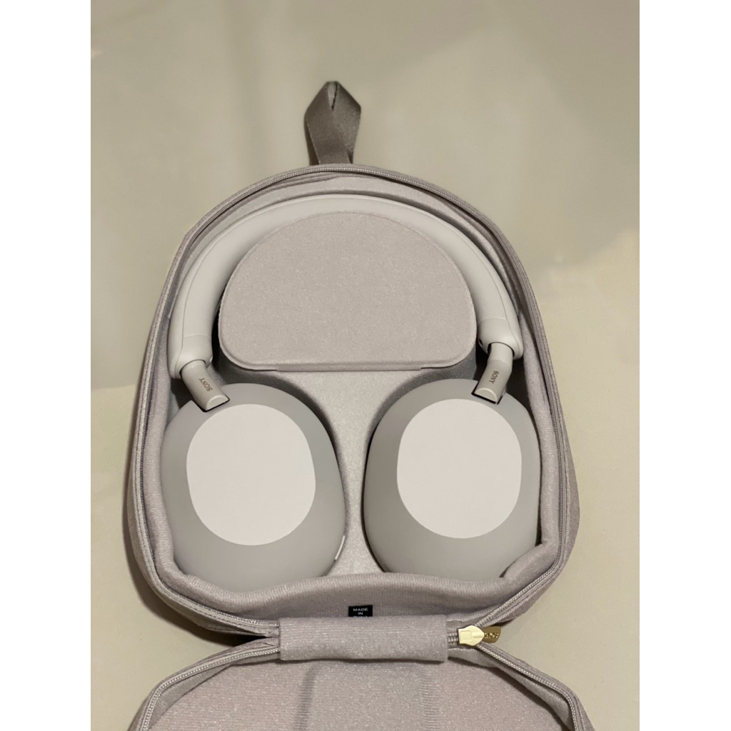 Sony หูฟัง Headphones รุ่น WH-1000XM5 มือสอง✨ไม่ถึงเดือนสีsilver