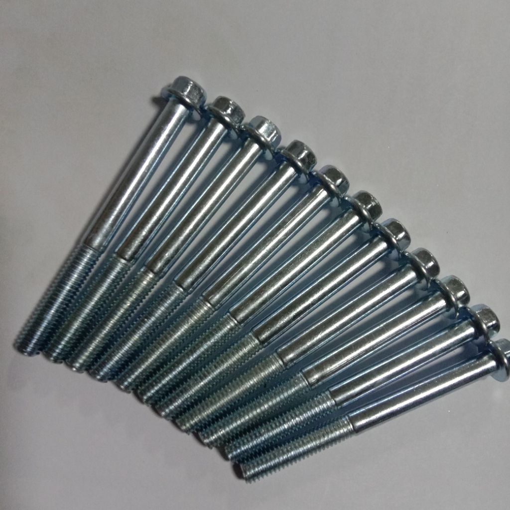 น็อตแคร้งกลางเดิม เวฟ125 r s x msx หนึ่งชุดมี11ตัว