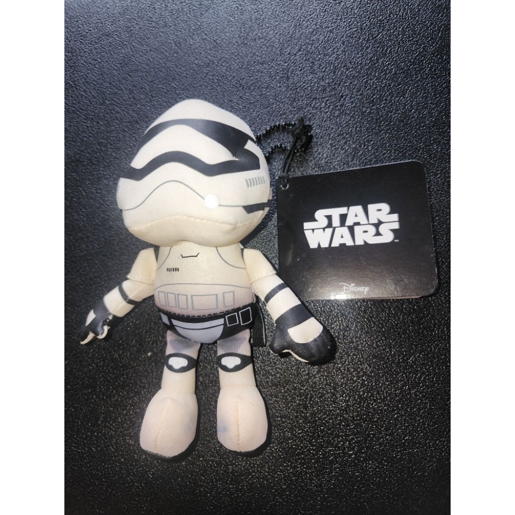 พวงกุญแจ star wars ของแท้จาก ญี่ปุ่น  159 บาท