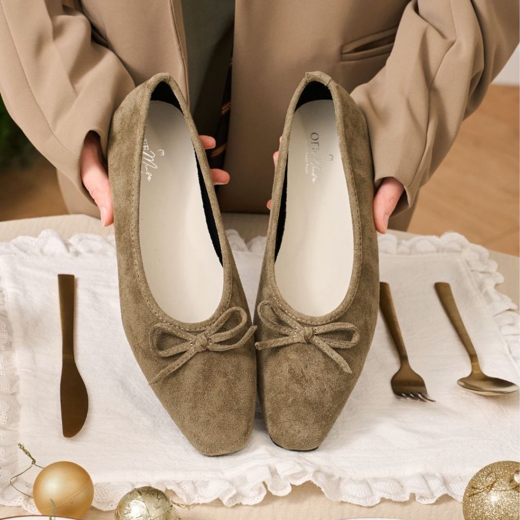 NEW! รุ่น Ardelia หนังกลับพรีเมียม สีเอิร์ธโทน สวยละมุน แมทช์ง่าย บุพื้นนุ่มพิเศษ เดินสบายทั้งวัน