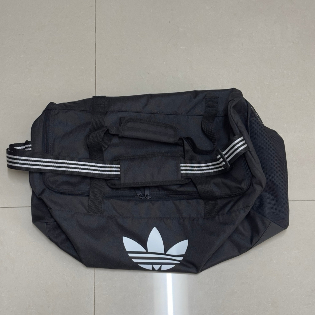 กระเป๋า Adidas Duffle Bag แท้ 100% (มีป้าย) มือสอง