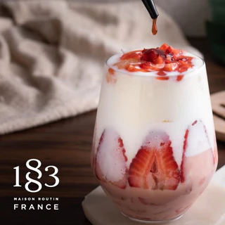 1883 ซอสสตรอเบอร์รี่ สำหรับคาเฟ่ ใช้ราดท้อปปิ้งและตกแต่ง | STRAWBERRY SAUCE 500 ml. (SKU 4708)