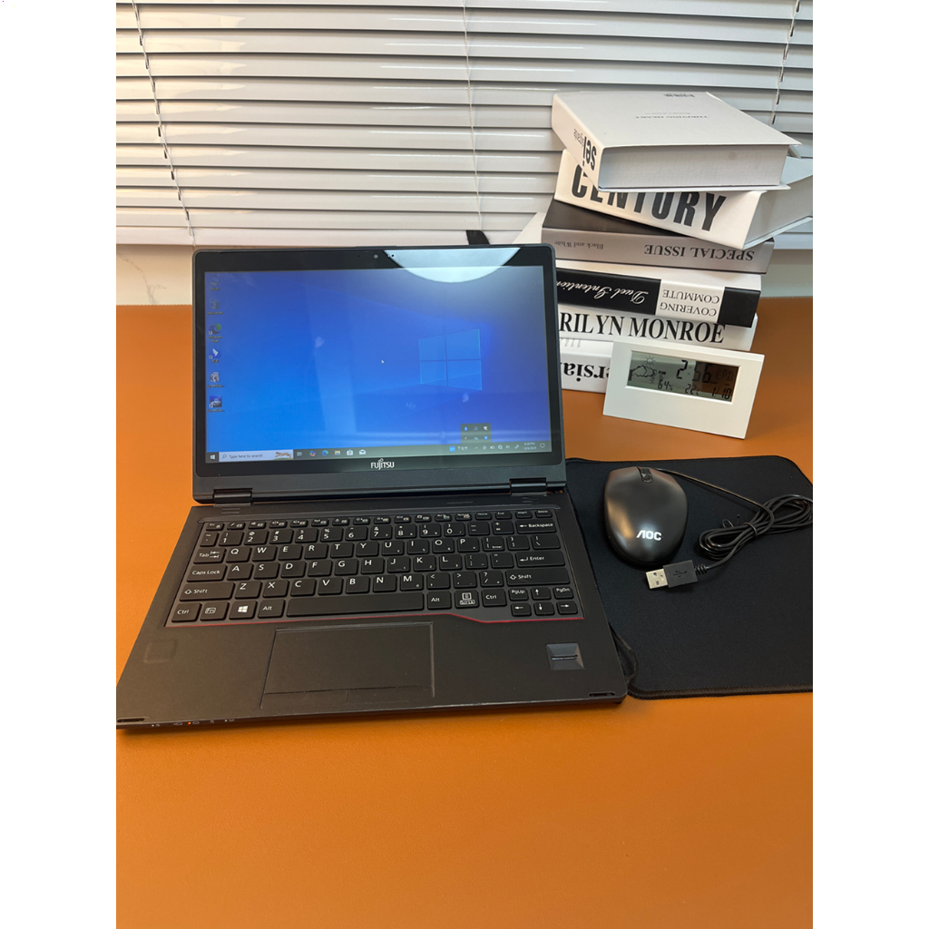 Fujitsu P728 | i5-8250U | 8GB RAM | 256GB SSD | โน๊ตบุ๊คทำงานลื่น | แถมเมาส์+แผ่นรอง
