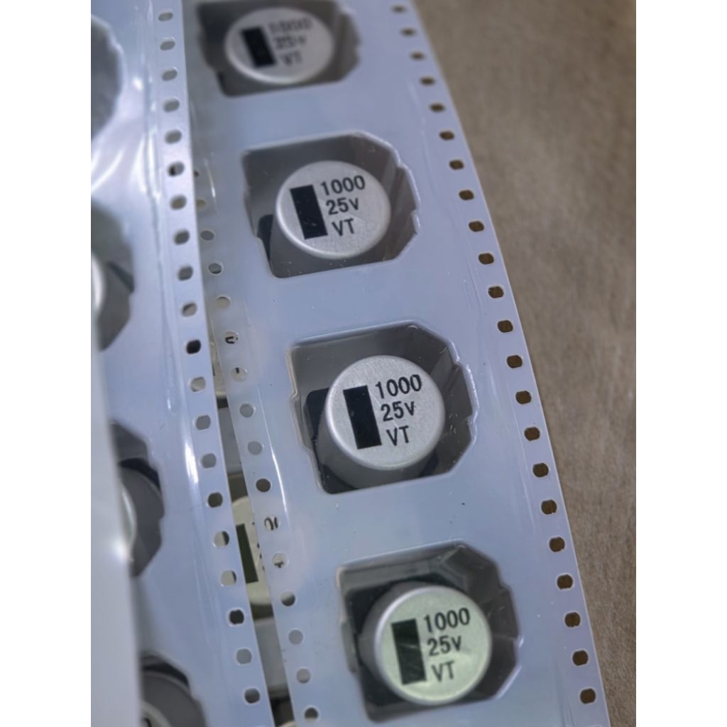 คาปาซิเตอร์ SMD 1000uf 25V ราคา1ตัว ขนาด12×13มม