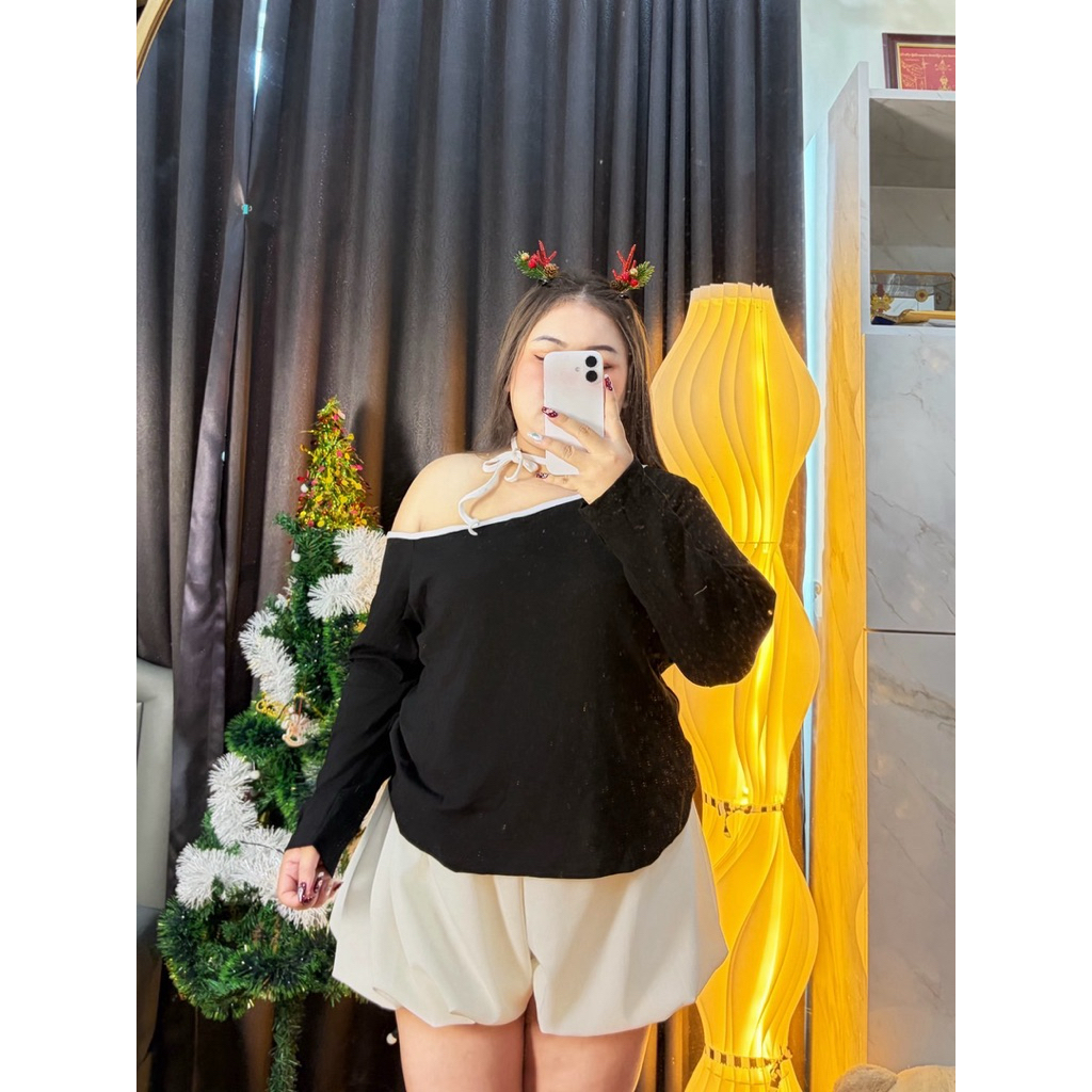 U56 เสื้อปาดไหล่ผ้ายูนิยืดเยอะมาก ใส่ได้ 2 แบบ มีโบว์ผูก - รูปที่ 3