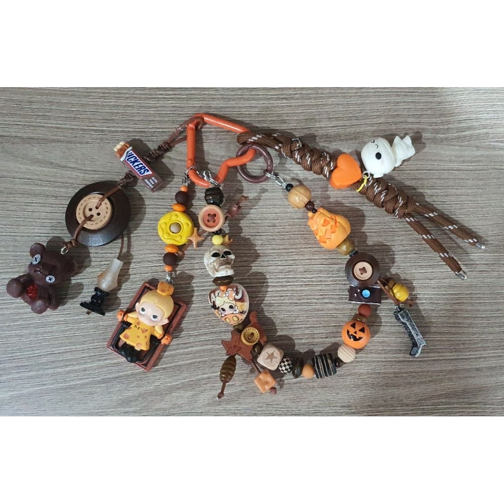 พวงกุญแจห้อยกระเป๋า zsiga งาน d.i.y.