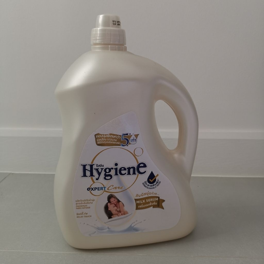 แกลลอนเปล่า ของน้ำยาปรับผ้านุ่ม ขนาด 3300 ml  แกลลอนพลาสติกเนื้อหนา แข็งแรง ทนทาน เหมาะสำหรับเป็นภาชนะ​ใส่​น้ำ