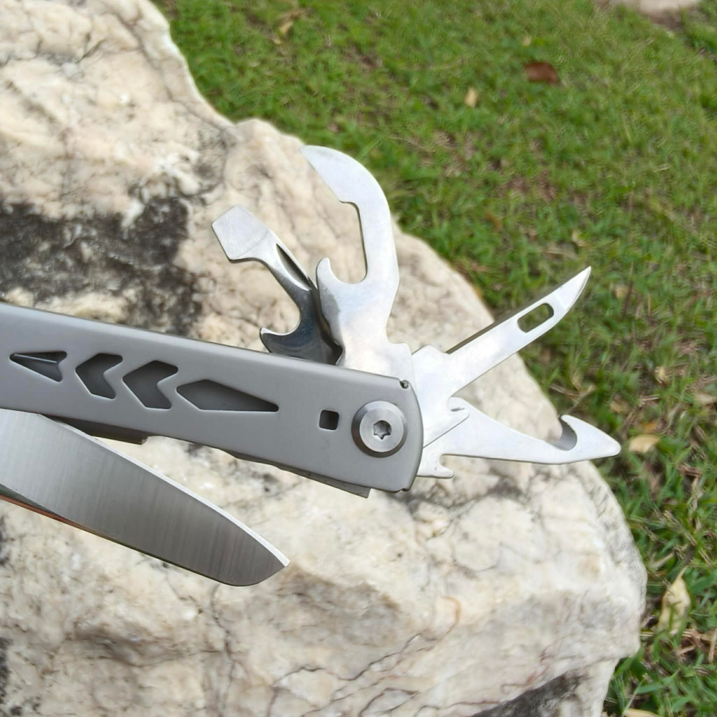 มัลติทูล Alicate 28-in-1 คีมอเนกประสงค์ พร้อมซอง พกพาง่าย แข็งแรง ใช้งานหลากหลาย งานดี มีระบบล๊อค ร้านไทย ส่งไว - รูปที่ 7