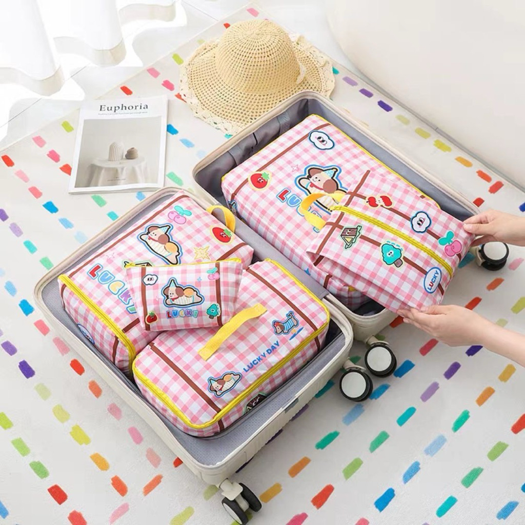 เซ็ตกระเป๋าจัดระเบียบเดินทาง 5 ชิ้น Travel Organizer Bag Set ลายน้องหมาสีชมพู น่ารักสดใส กระเป๋าเดินทาง พร้อมส่งในไทย ราคา ถูกที่สุด ดีลบีเคเค แกลเลอรีภาพที่ 5