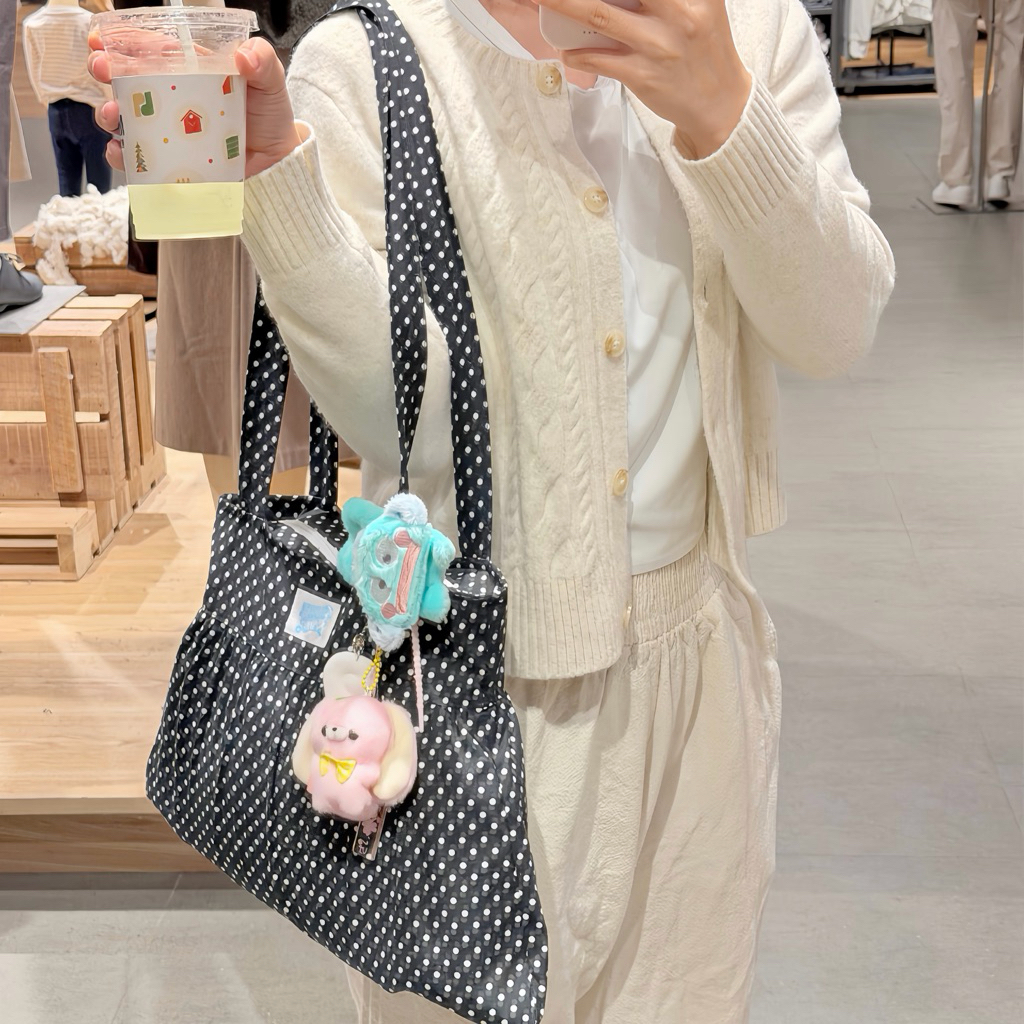 Carryme Tote Bag รุ่น Skirt 💘 กระเป๋าผ้าน่ารัก มีซิป ไม่มีใย ใส่iPad 11–13 นิ้ว และ A4 ได้ มีของแถม!